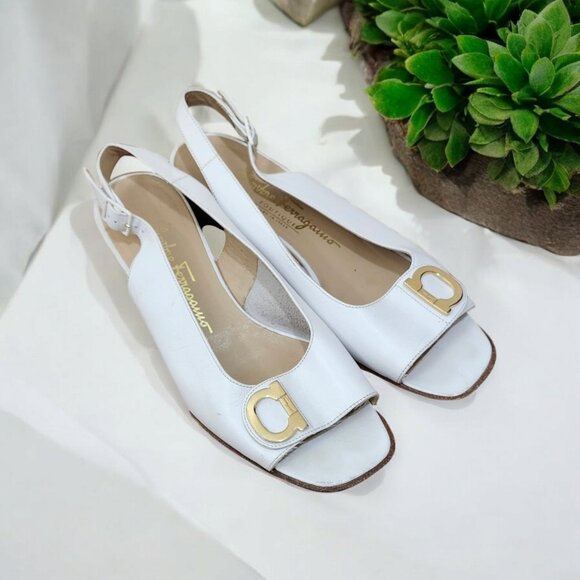 Salvatore Ferragamo White Leather Logo Accent Peep Toe Low Heel Slingbacks 7B - Picture 13 of 13